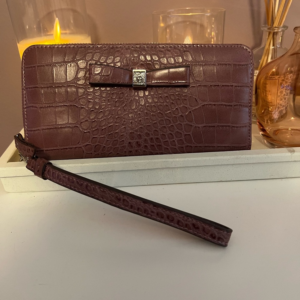 Anne Klein wristlet.
